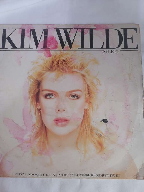 KIM WILDE (SELECT)- VINYL IN  GOOD CONDITION- SEE BELOW FOR INFO.