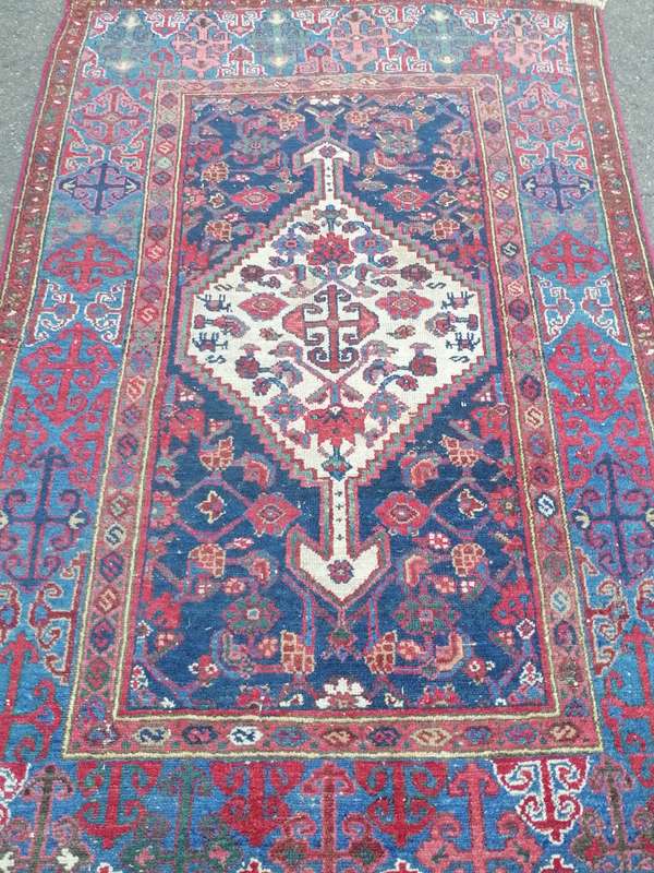 LARGE PERSIAN HEREKE HAND WOVEN (VINTAGE HAND KNOTTED RUG) - HIGH VALUE - SEE BELOW FOR INFO.