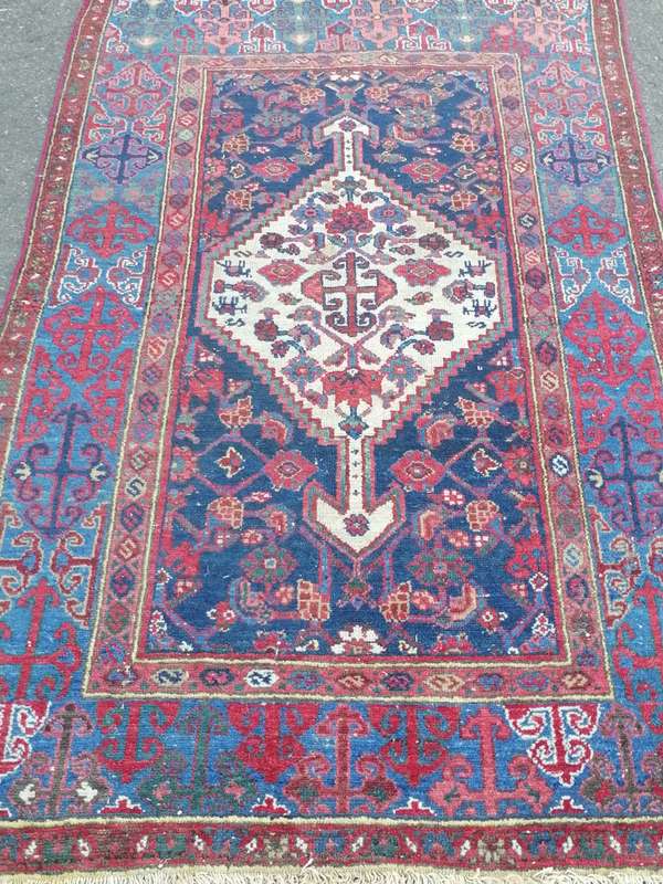 LARGE PERSIAN HEREKE HAND WOVEN (VINTAGE HAND KNOTTED RUG) - HIGH VALUE - SEE BELOW FOR INFO.