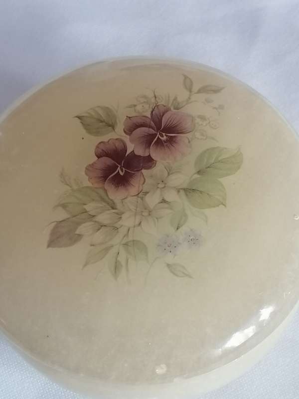 GENUINE ALABASTER HAND CARVED HOLDER, MADE IN ITALY - HIGHLY COLLECTABLE - SEE BELOW.