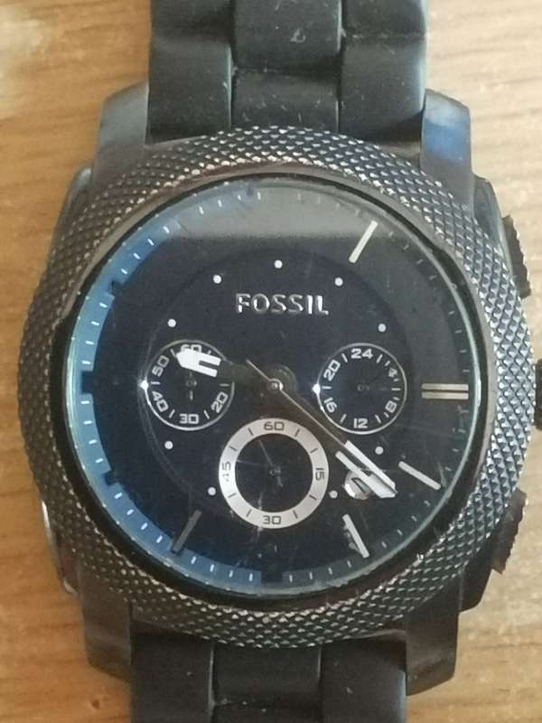 Very nice Fossil men's analogue watch, very good condition.