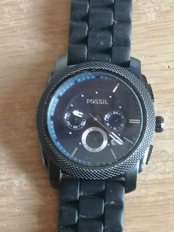 Very nice Fossil men's analogue watch, very good condition.