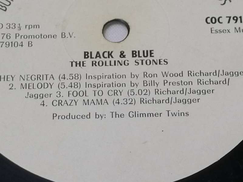THE ROLLING STONES (BLACK AND BLUE) - VINYL IN VERY GOOD CONDITION - SEE BELOW FOR INFO.