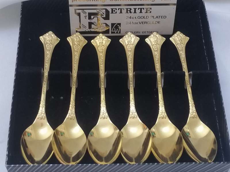 GORGEOUS EETRITE 24ct GOLD PLATED TEA SPOON SET - UNUSED - PLEASE READ BELOW.