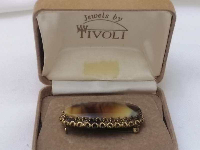 VINTAGE - STUNNING OLD BROOCH WITH TIGER EYE STONE - GREAT CONDITION - PLEASE READ BELOW.