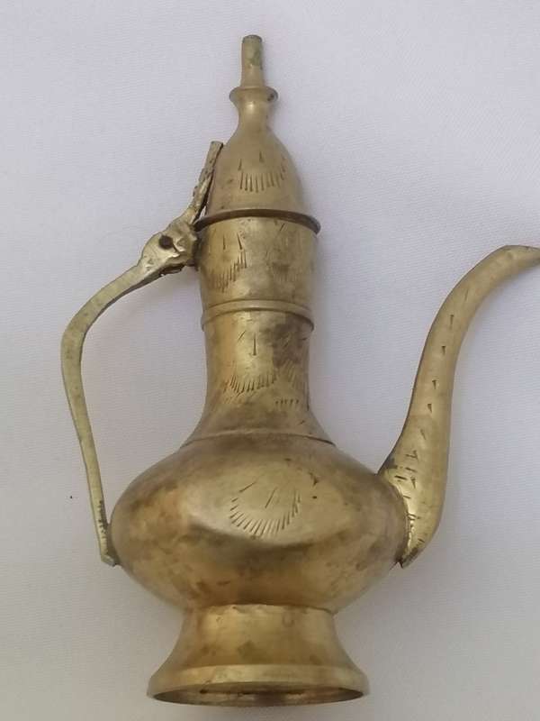 STUNNING MINIATURE AFTABA ETCHED DESIGN TEA BRASS SET - VERY GOOD CONDITION - PLEASE READ BELOW.