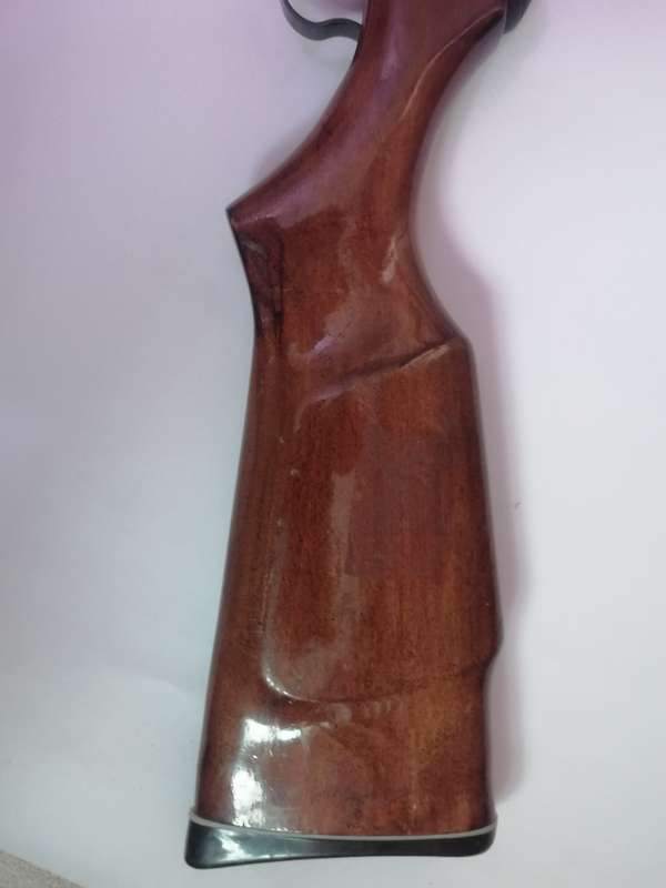 BREAK BARREL-AIR RIFLE WITH BAG MADE IN SHANGHAI CHINA - SEE BELOW FOR INFO.