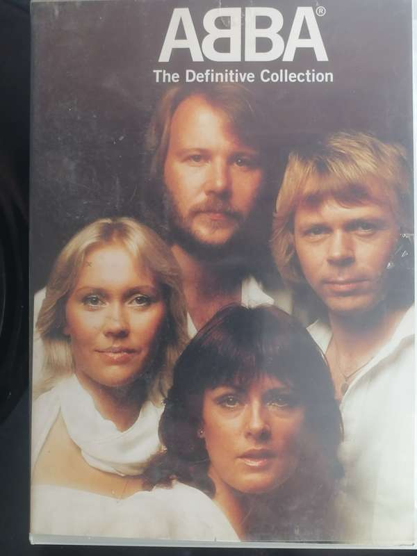 MUSIC DVD - ABBA - THE DEFINITIVE COLLECTION - SEE BELOW FOR INFO.