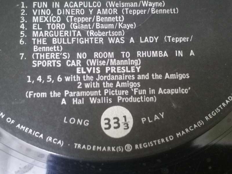 ELVIS PRESLEY (FUN IN ACAPULCO) - VINYL IN VERY GOOD CONDITION - SEE BELOW FOR INFO.