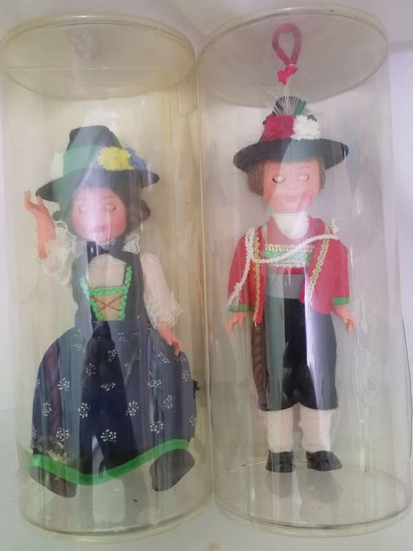 VINTAGE - AUSTRIAN (INNSBRUCK) HANDCRAFTED MINIATURE DOLLS -VERY GOOD CONDITION - PLEASE READ BELOW.