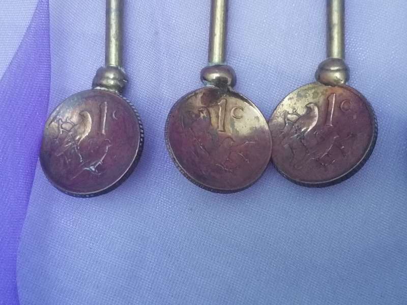 VINTAGE - STUNNING HAND MADE SA 1 CENT  BRASS  DESIGN SPOONS - VERY GOOD COND. - PLEASE READ BELOW.