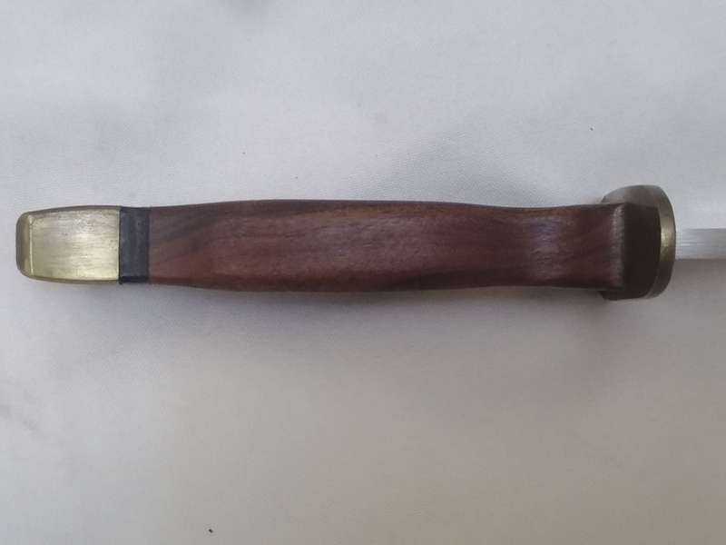 VINTAGE - STUNNING HANDMADE HUNTERS KNIFE - GOOD CONDITION - PLEASE READ BELOW.