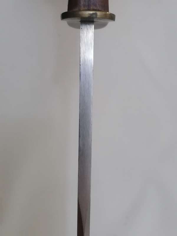 VINTAGE - STUNNING HANDMADE HUNTERS KNIFE - GOOD CONDITION - PLEASE READ BELOW.