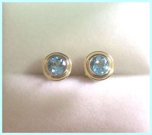 GENUINE BLUE TOPAZ STUD EARRINGS IN SOLID 9 CARAT GOLD!