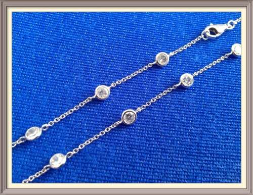 L@@K!  DAINTY MULTI-CRYSTAL SILVER NECKLACE!