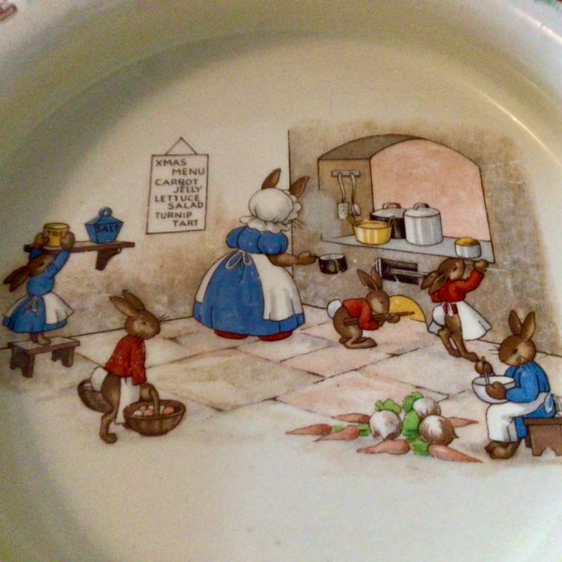 Rare Large Royal Doulton Bunnykins CHRISTMAS XMAS MENU Heavy Bowl!