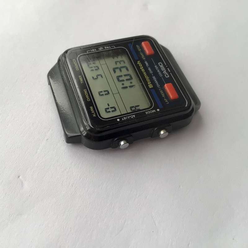 CASIO Made in JAPAN F-90 1980s Vintage Digital Watch F90 Working (Module 211)
