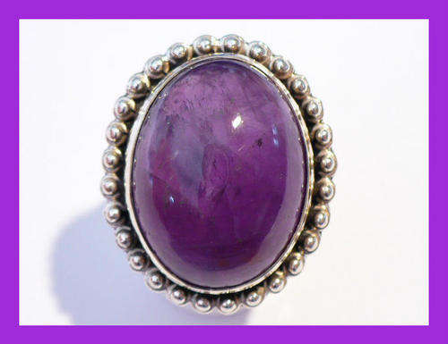 *** DEEP PURPLE AMETHYST STERLING SILVER VINTAGE RING! ***