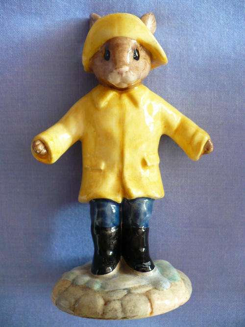 ROYAL DOULTON RAINY DAY BUNNYKINS FIGURE!
