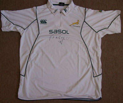 Victor Matfield worn Springbok Training Jersey - SIGNED