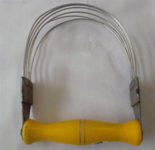 Vintage dough cutter blender pastry tool