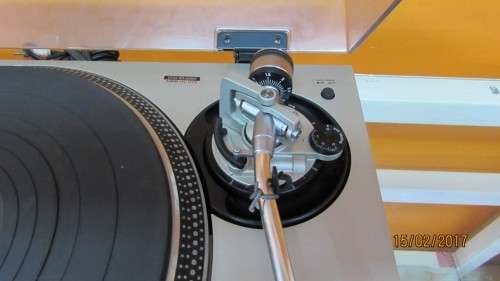 TECHNICS SL 1700 MK2
