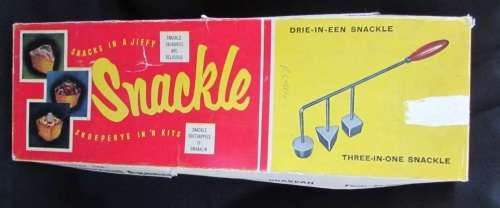 Three in one snackle