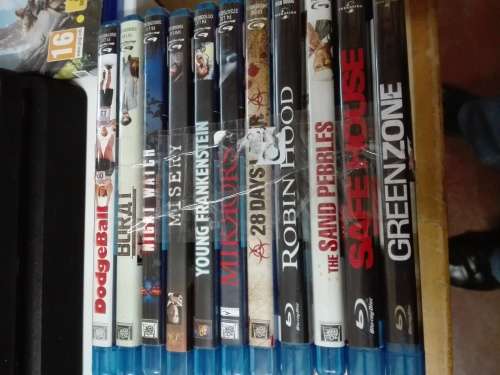 PLAYSTATION 4 SUPER BUNDLE