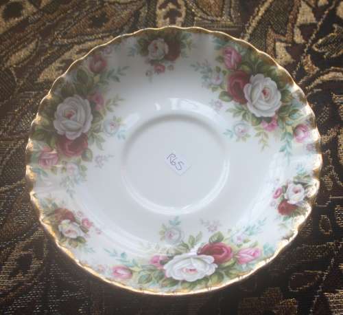 Royal Albert  Celebration (Saucer)