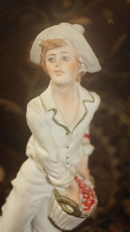 Two signed Italian A.Belcari Capodimonte figurines