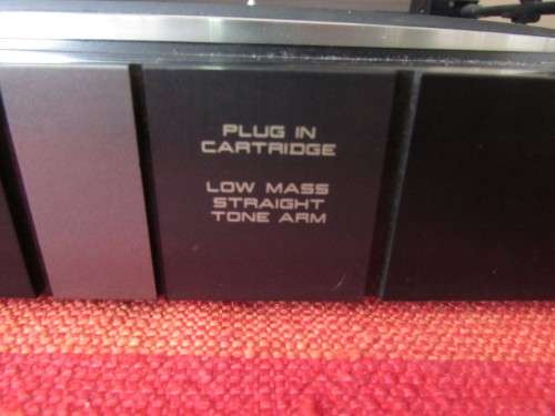 Akai ap m300 TURNTABLE