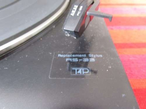 Akai ap m300 TURNTABLE