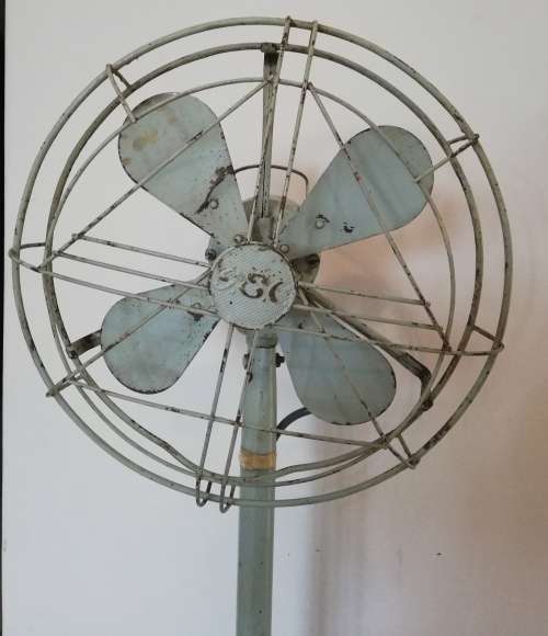 G & E Standing Fan
