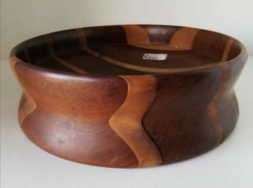 Round wooden bowl