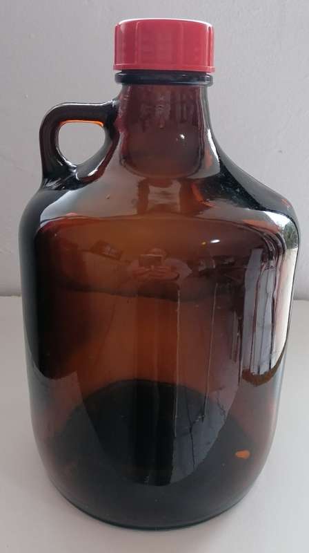Amber Bottle with handle 2.5L
