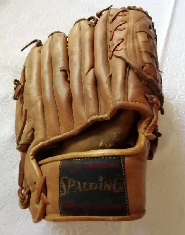 BASEBALL GLOVE - BOB GIBSON