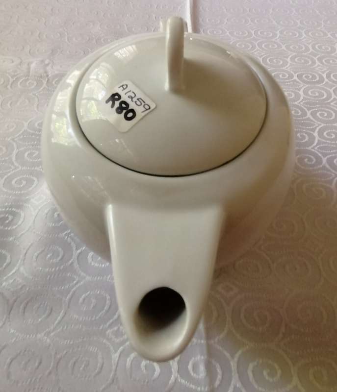TEA POT KITCHEN CONFIDENTIAL