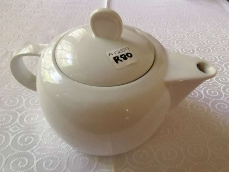 TEA POT KITCHEN CONFIDENTIAL