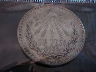 1938  "Un Peso " Mexico
