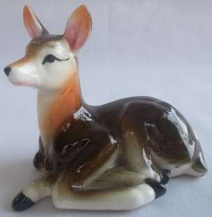 Beautiful Vintage Deer Figurine