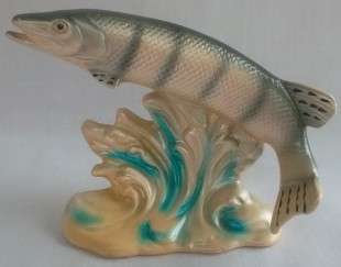 Beautiful Regency Ware Fish Ornament