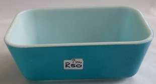 Vintage Blue Pyrex Oven Ware.