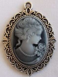 Small Cameo Pendant