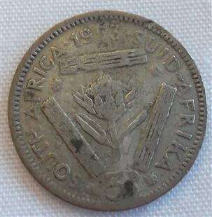 1953  South African Queen Elizabeth 3 Pence Coin