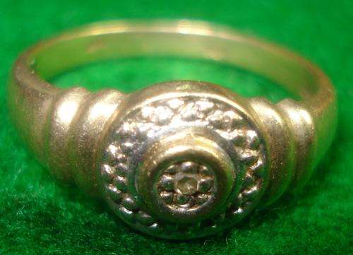9ct Gold ladies ring