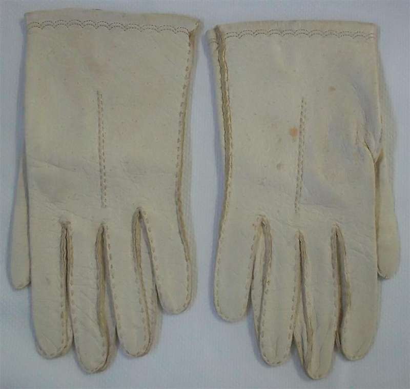 Ladies Vintage Leather  Gloves