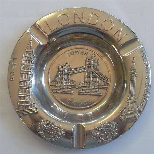 Collectable Souvenir London Tower Bridge Metal Ashtray