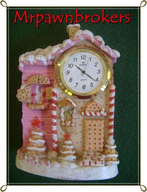 Beautifull Pink Roshel Quartz House Clock