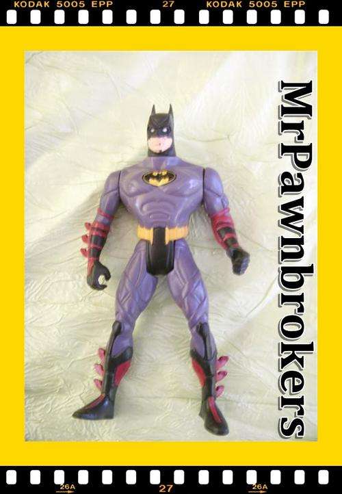COLLECTABLE Batman Figurine