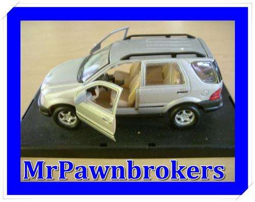 COLLECTABLE  ML 320 Mercedes
